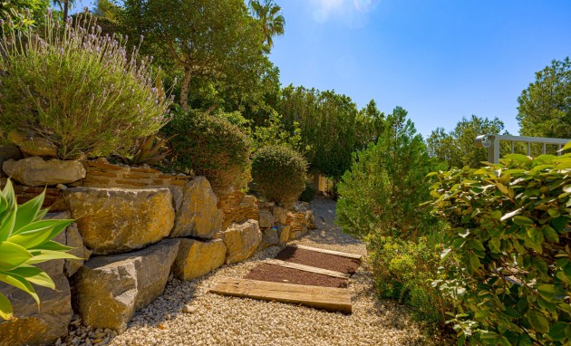 Resale - Villa - Altea
