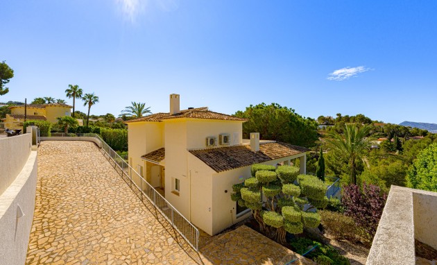 Resale - Villa - Altea