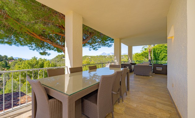 Resale - Villa - Altea