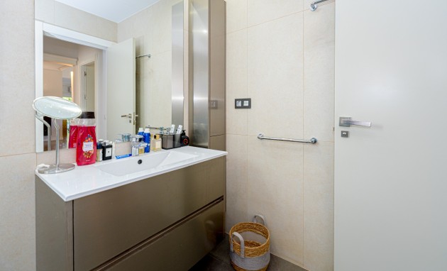 Resale - Villa - Altea