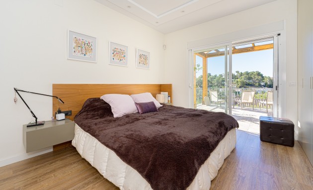 Resale - Villa - Altea