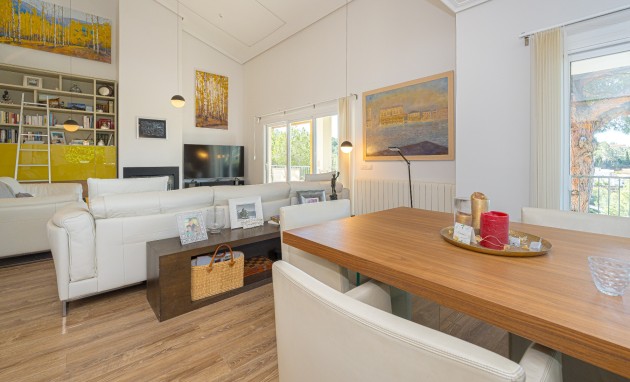 Resale - Villa - Altea