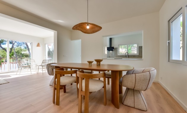Resale - Villa - Altea