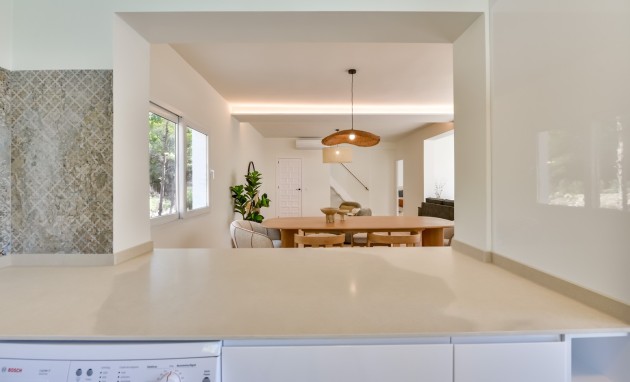 Resale - Villa - Altea