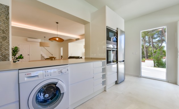Resale - Villa - Altea