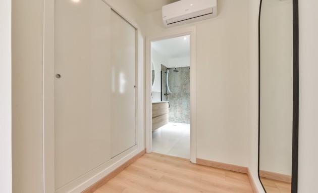Resale - Villa - Altea