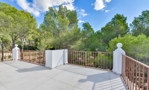 Resale - Villa - Altea