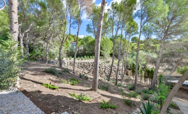 Resale - Villa - Altea