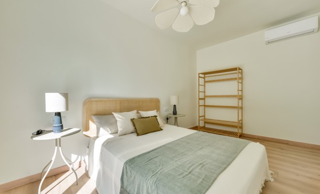 Resale - Villa - Altea