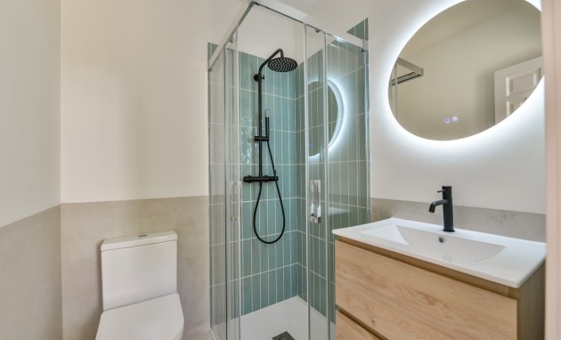 Resale - Villa - Altea