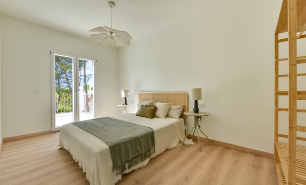 Resale - Villa - Altea