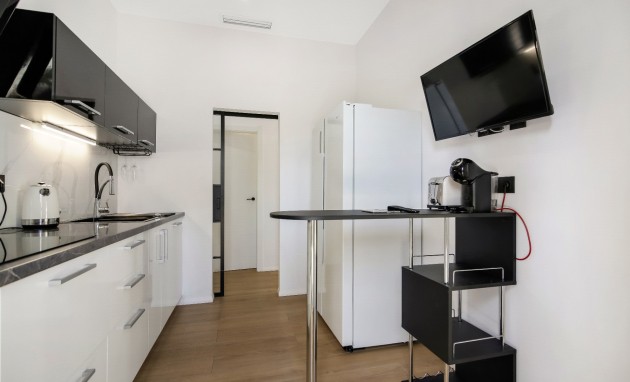 Resale - Villa - Altea