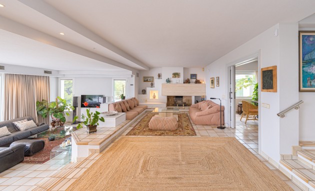 Resale - Villa - Altea