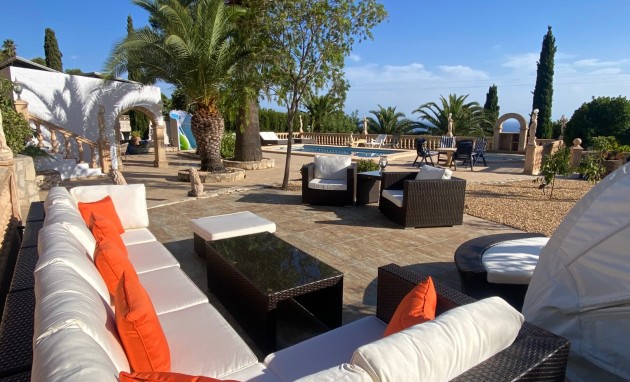 Resale - Villa - Moraira