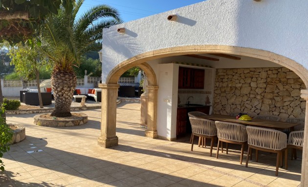 Resale - Villa - Moraira