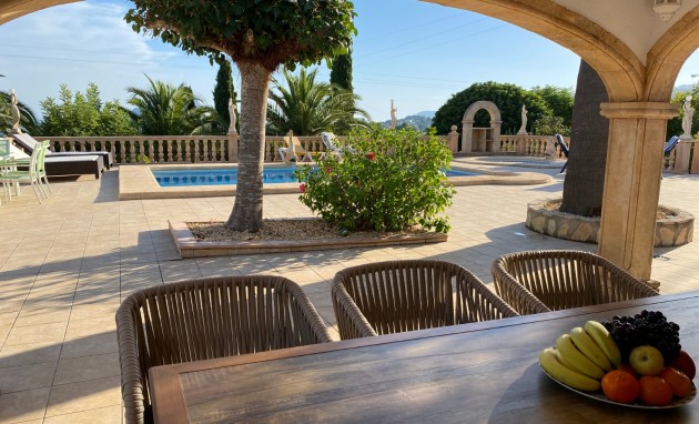 Resale - Villa - Moraira