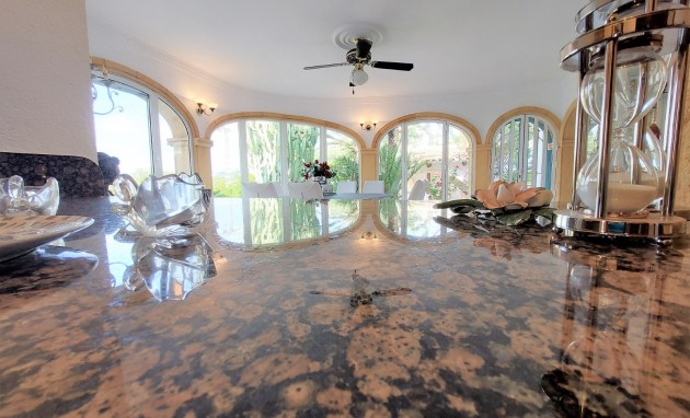 Resale - Villa - Moraira