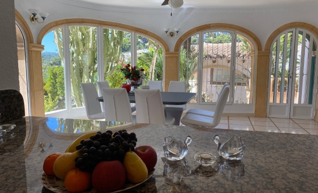 Resale - Villa - Moraira