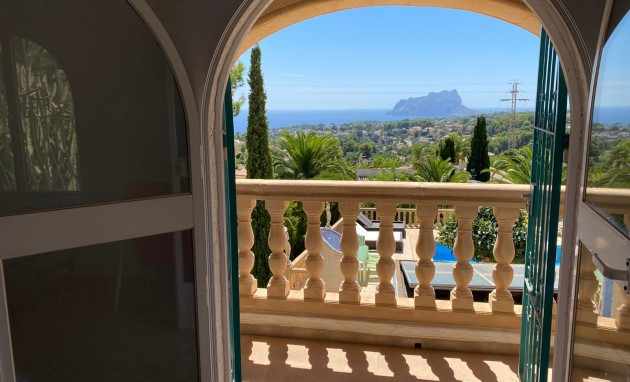 Resale - Villa - Moraira