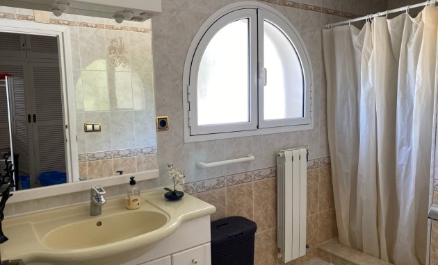 Resale - Villa - Moraira