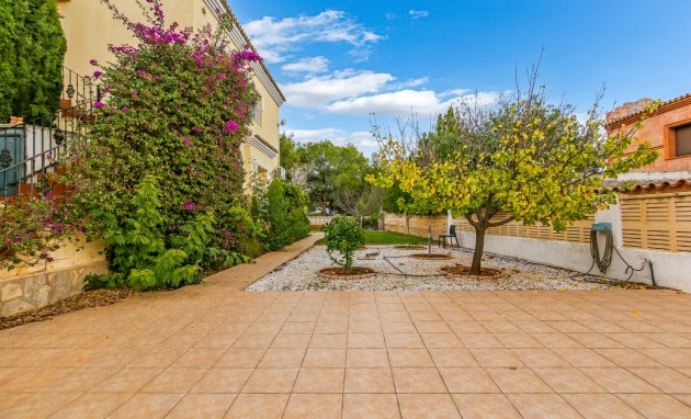 Resale - Apartment / flat - Altea