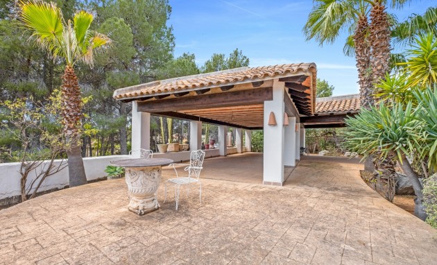 Resale - Villa - Altea