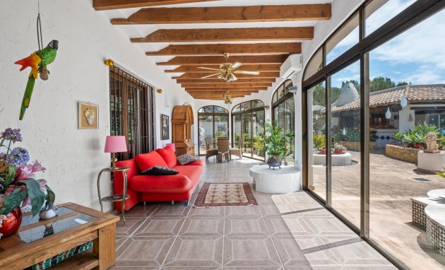 Resale - Villa - Altea
