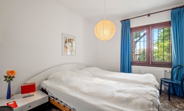 Resale - Villa - Altea