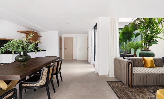 Resale - Villa - Benidorm