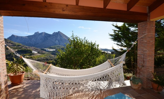 Resale - Finca - Bolulla