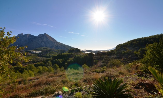 Resale - Finca - Bolulla