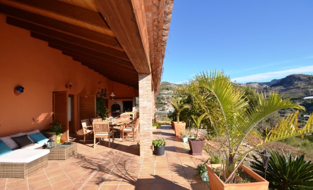 Resale - Finca - Bolulla