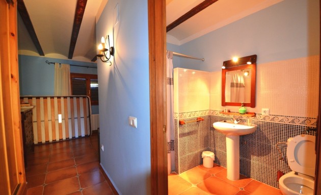 Resale - Finca - Bolulla