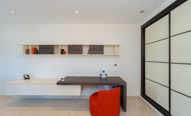 Resale - Villa - Altea