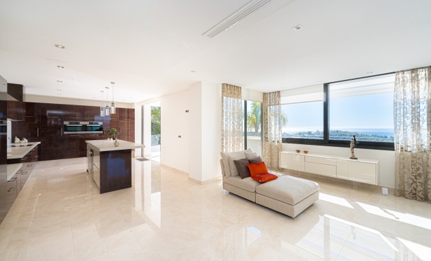 Resale - Villa - Altea