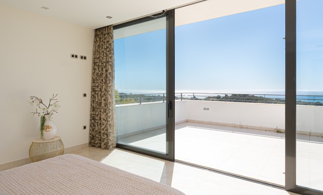 Resale - Villa - Altea
