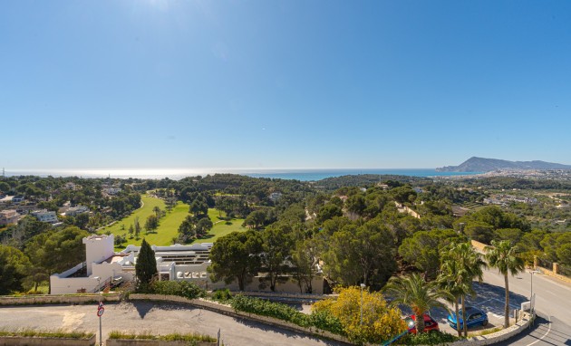 Resale - Villa - Altea