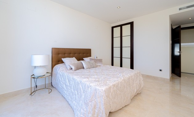 Resale - Villa - Altea