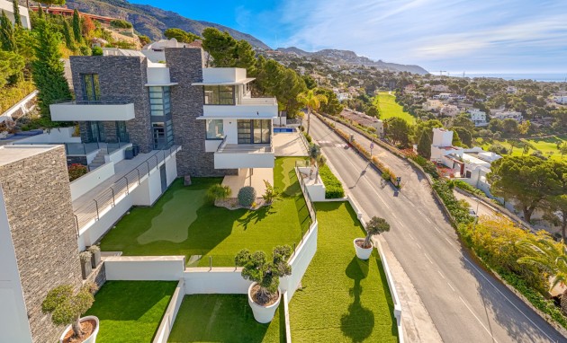 Resale - Villa - Altea