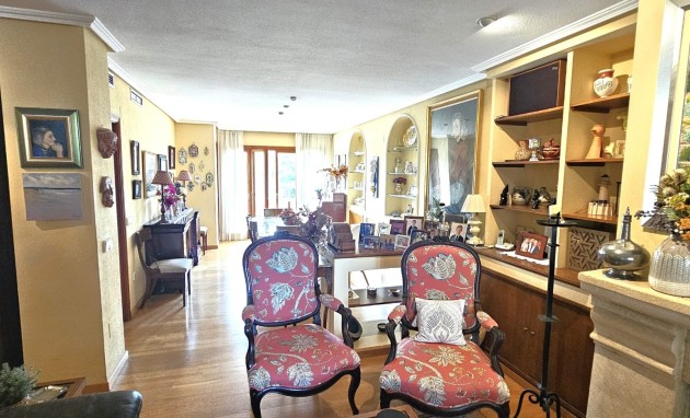 Resale - Apartment / flat - San Juan de Alicante