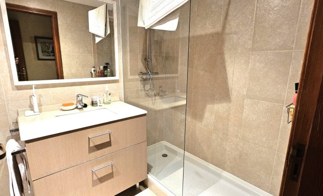 Resale - Apartment / flat - San Juan de Alicante