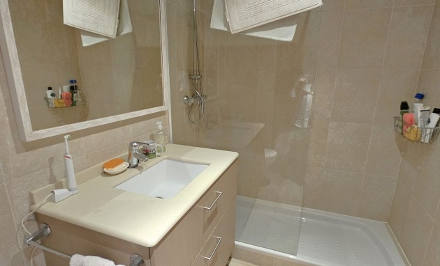 Resale - Apartment / flat - San Juan de Alicante