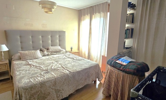 Resale - Apartment / flat - San Juan de Alicante