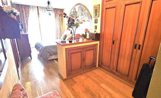 Resale - Apartment / flat - San Juan de Alicante