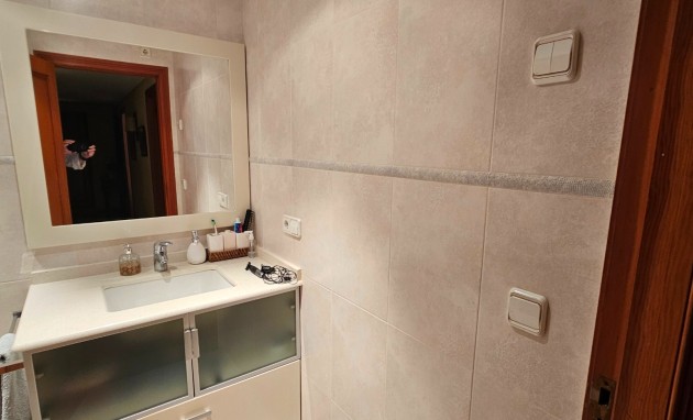 Resale - Apartment / flat - San Juan de Alicante