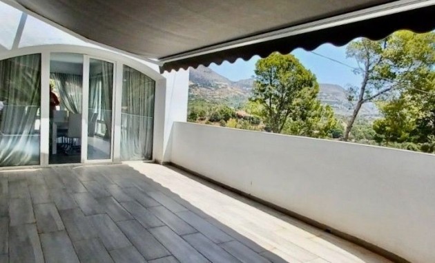 Resale - Villa - Altea