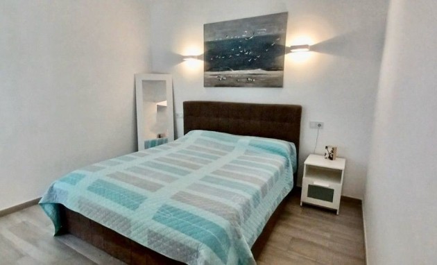 Resale - Villa - Altea