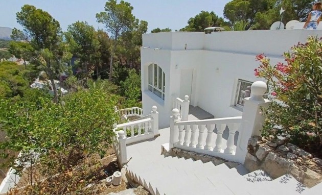 Resale - Villa - Altea