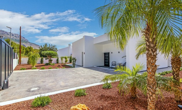 Resale - Villa - Altea