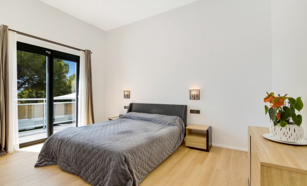 Resale - Villa - Altea
